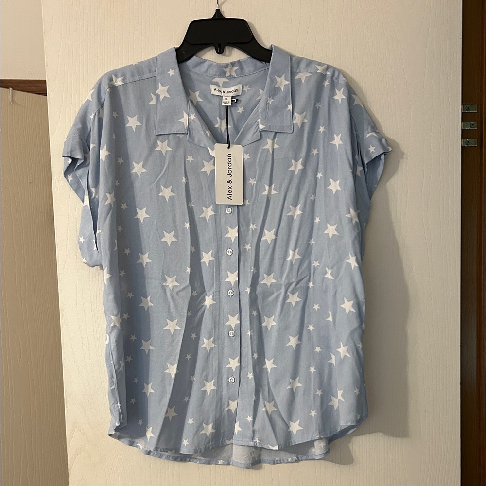 Ava & Viv Women's Blue Star Button-Down Shirt